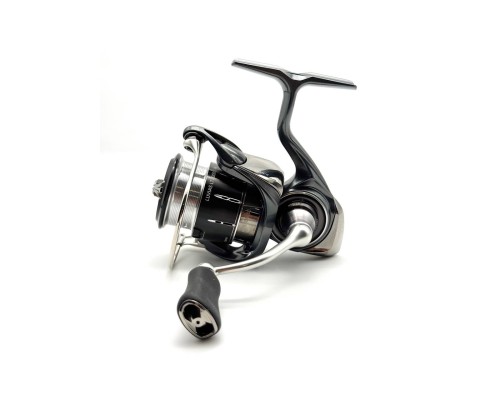 Катушка Daiwa 24 Luvias LT 2000S-H