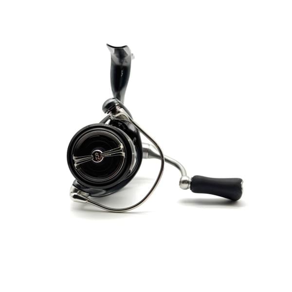 Катушка Daiwa 24 Luvias LT 2000S-H