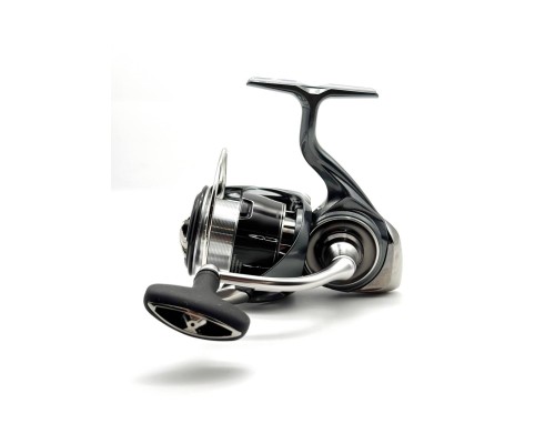 Катушка Daiwa 24 Luvias PC LT 3000